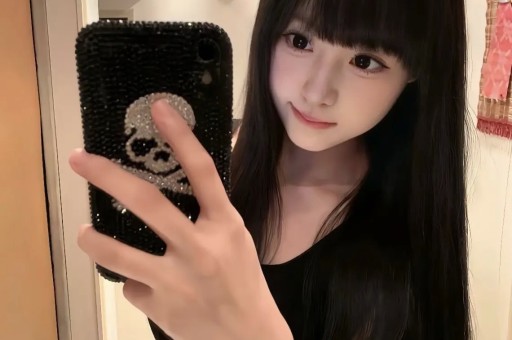 从央视一姐到车展透明人 杨澜30年的体面终究被撕碎了 从央视一姐到车展透明人 杨澜30年的体面终究被撕碎了