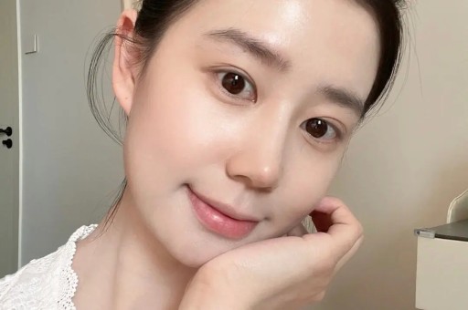 与辉同行销售超千万网红产品“翻车”!海外注册地竟是汽修厂策划:没有故事“就编嘛” 与辉同行销售超千万网红产品“翻车”!海外注册地竟是汽修厂策划:没有故事“就编嘛”